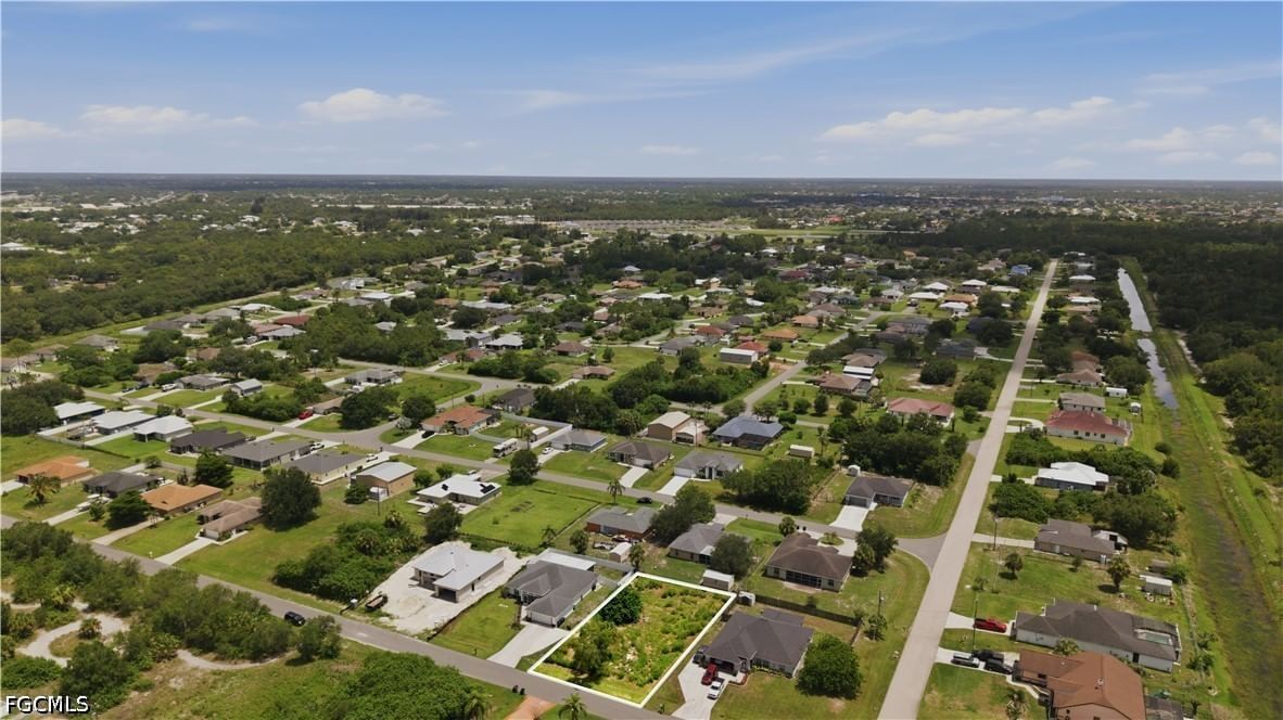 6421 Castlewood Circle, Fort Myers, FL 33905 photo 4