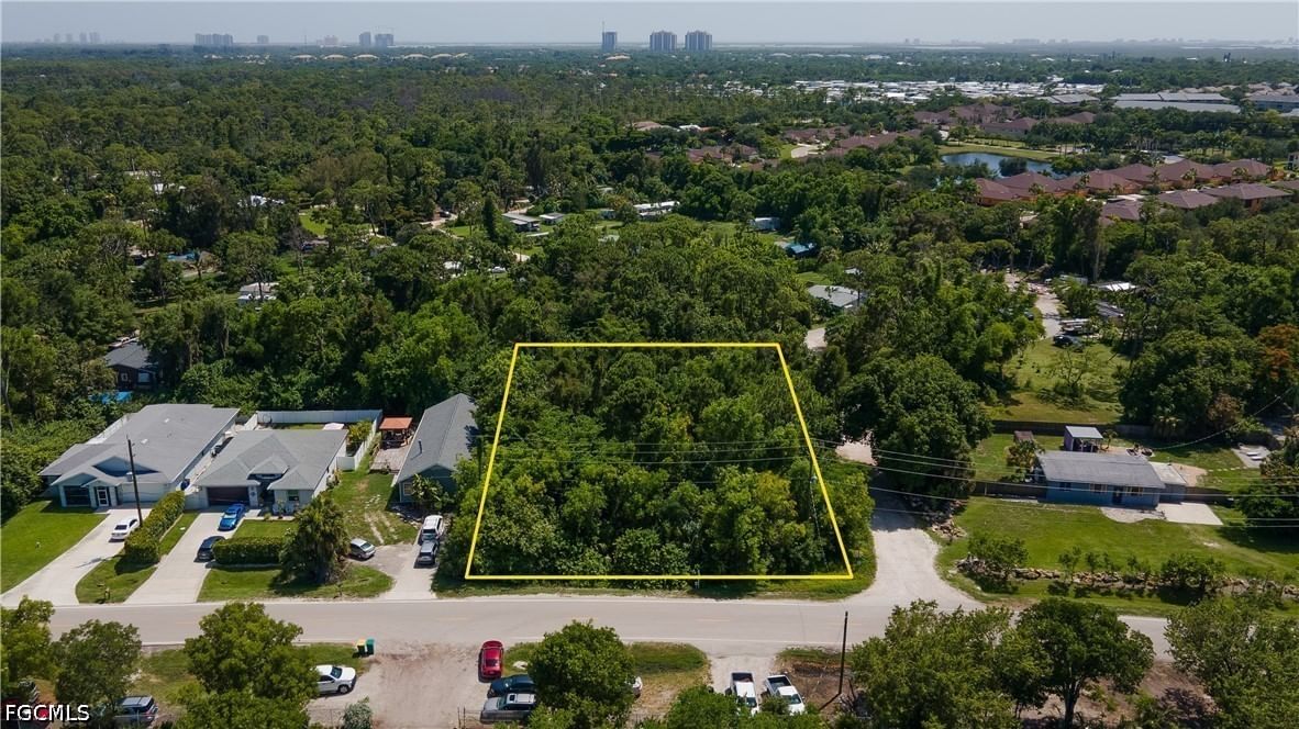 20190 Trailside Drive, Estero, FL 33928 photo 4