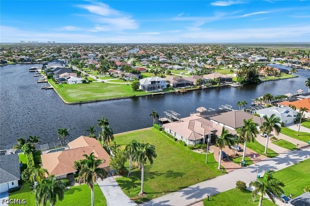 2834 SW 30th Street, Cape Coral, FL 33914 photo 4