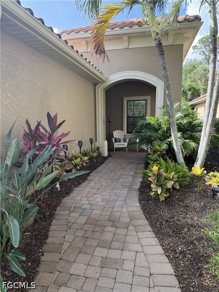 10088 Montevina Drive, Estero, FL 33928 photo 2