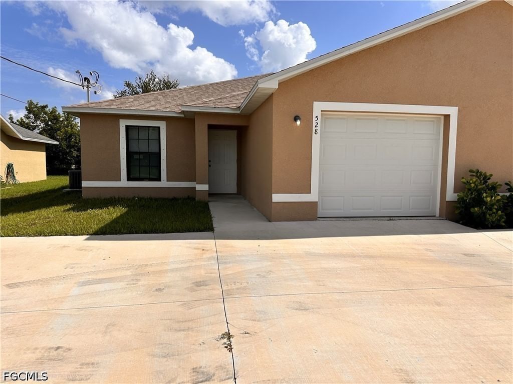 526-528 SE 4th Terrace, Cape Coral, FL 33990 photo 3