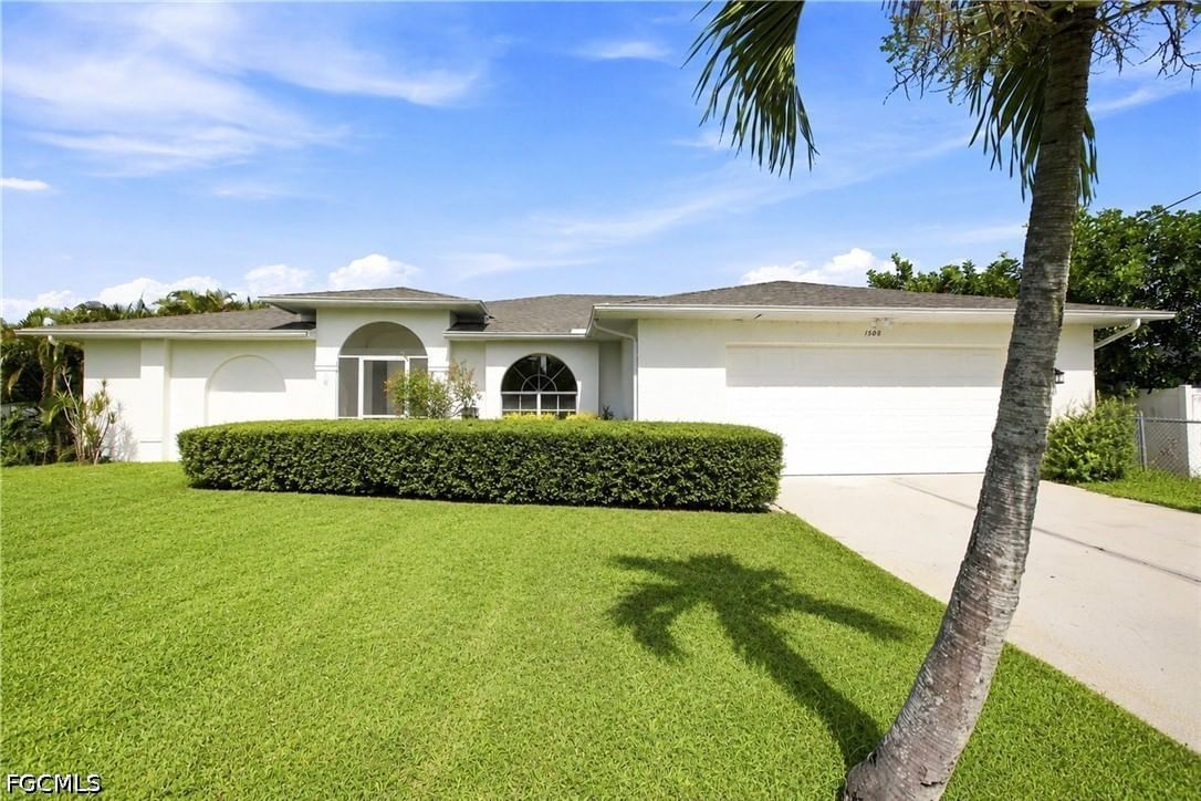 1508 SE 5th Court, Cape Coral, FL 33990 photo 2
