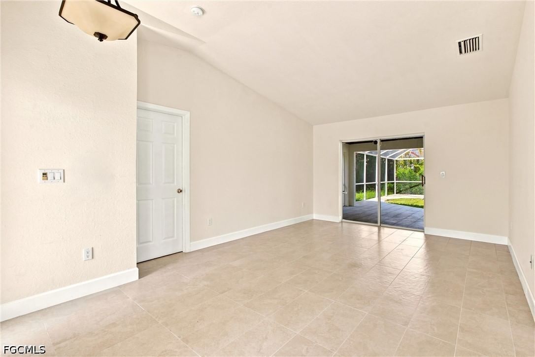1508 SE 5th Court, Cape Coral, FL 33990 photo 4