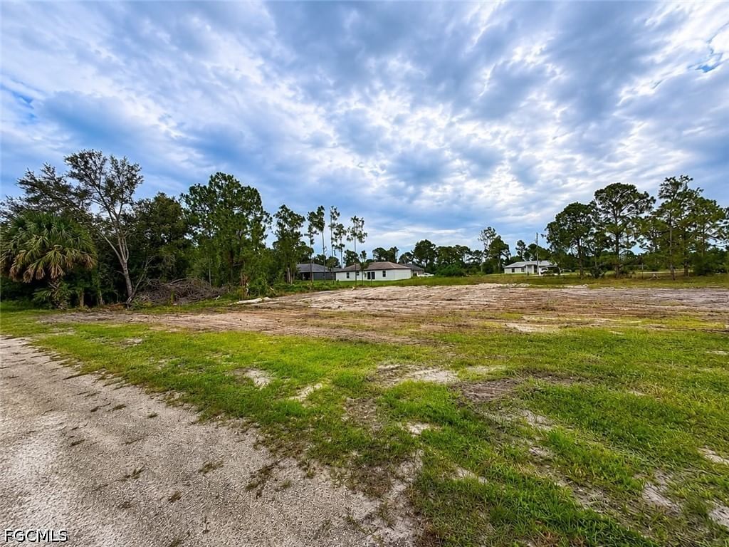 845 Dante Avenue S, Lehigh Acres, FL 33974 photo 4