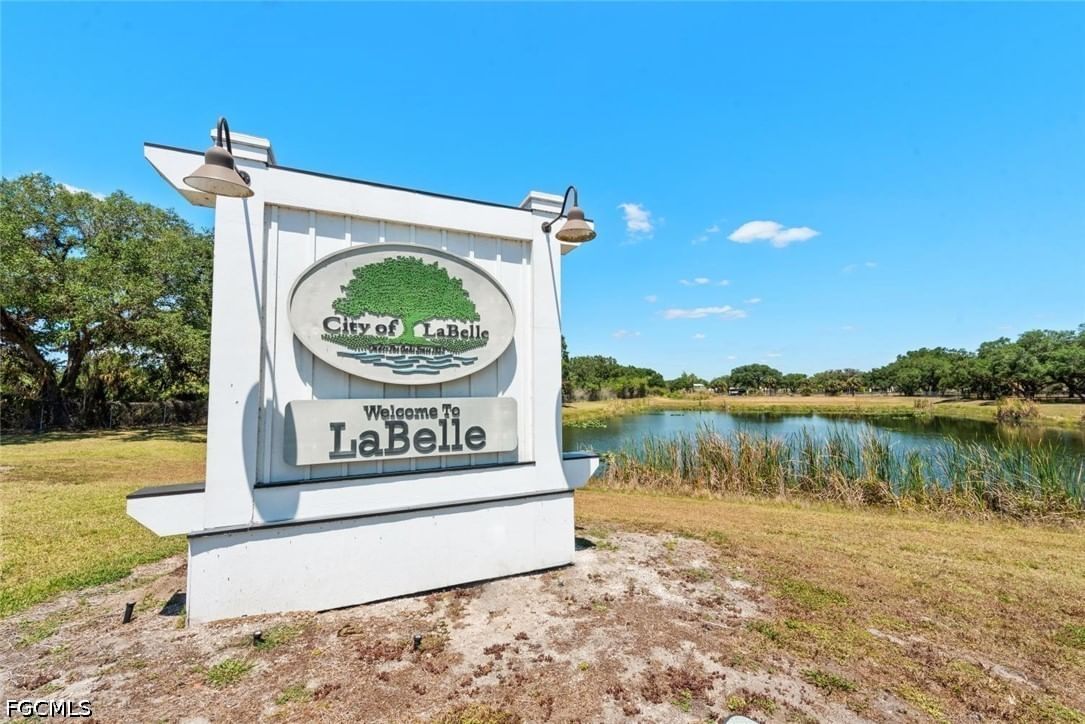 8008 Spice Court, Labelle, FL 33935 photo 2