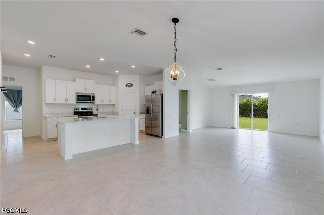 4057 San Clemente Court, North Fort Myers, FL 33917 photo 3