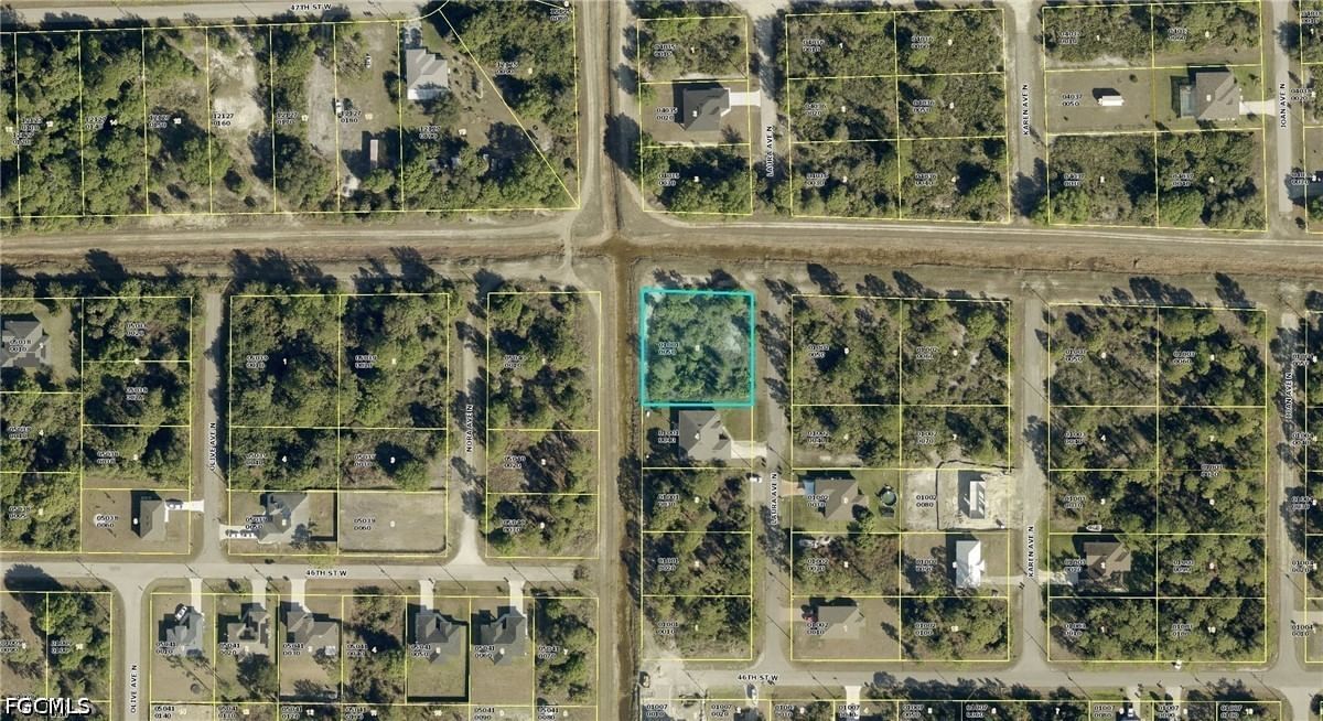 4609 Laura Avenue N, Lehigh Acres, FL 33971 photo 2