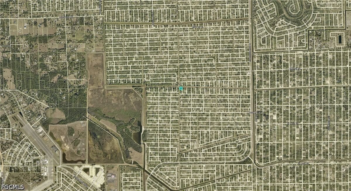 4609 Laura Avenue N, Lehigh Acres, FL 33971 photo 5