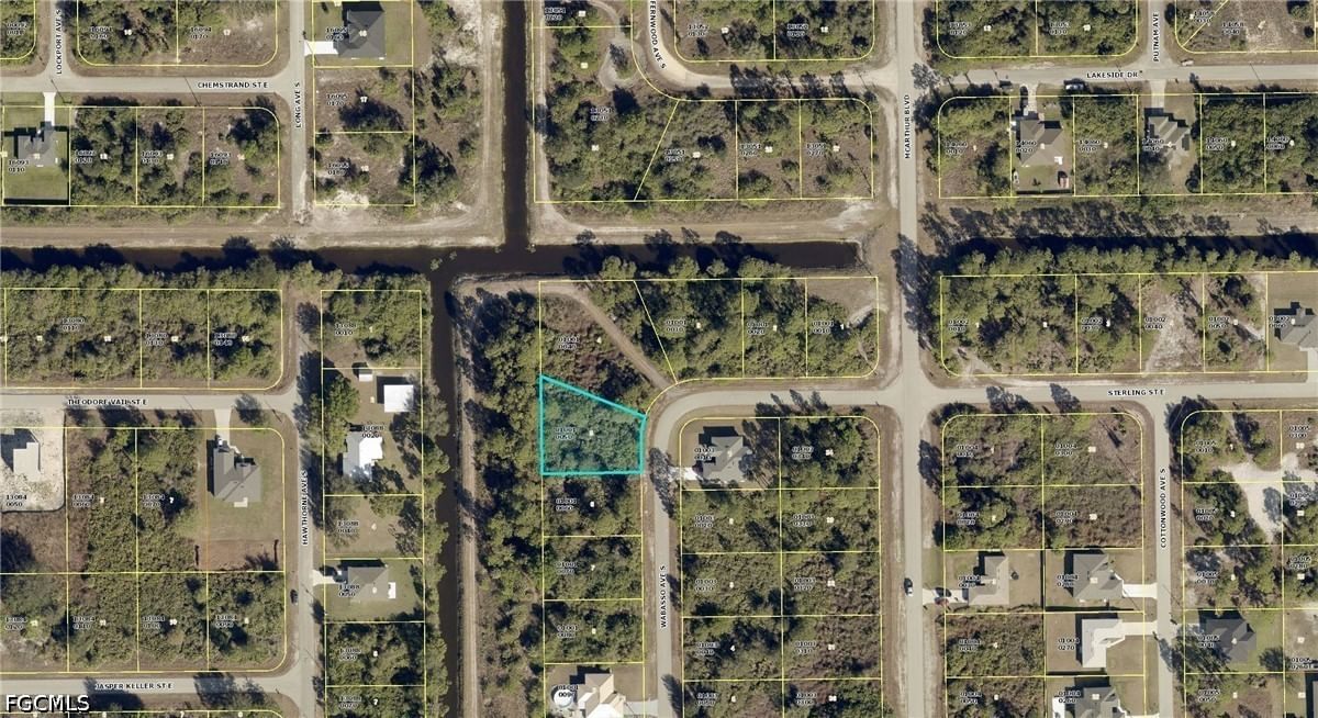 504 Wabasso Avenue S, Lehigh Acres, FL 33974 photo 3