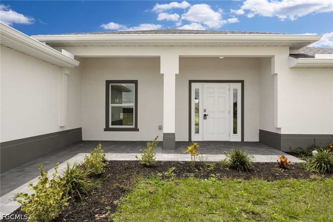 2802 NW 3rd Place, Cape Coral, FL 33993 photo 2