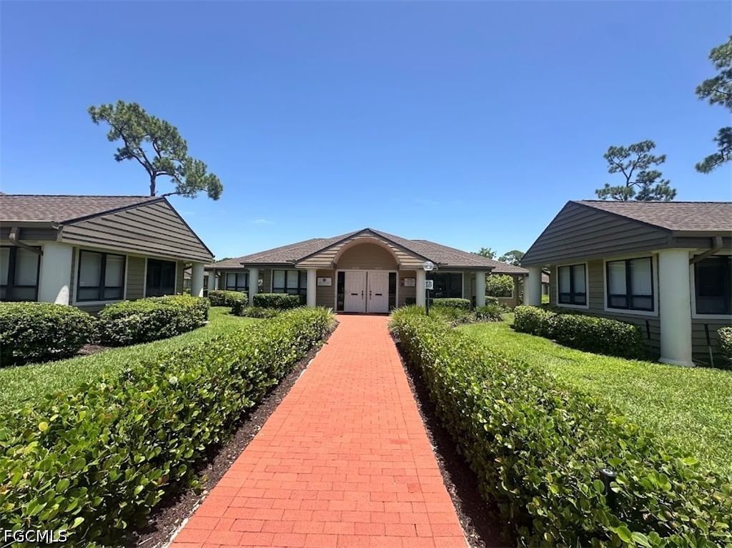 12611/613 New Brittany Boulevard, Fort Myers, FL 33907 photo 2