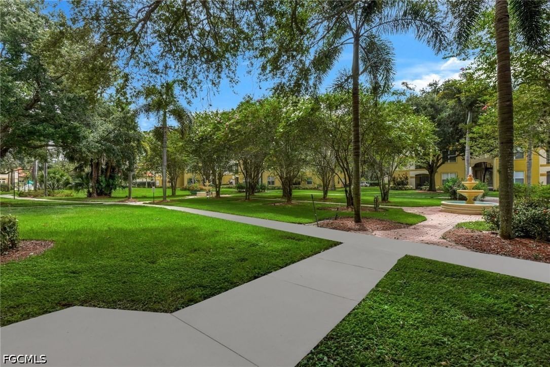 11521 Villa Grand #913, Fort Myers, FL 33913 photo 2