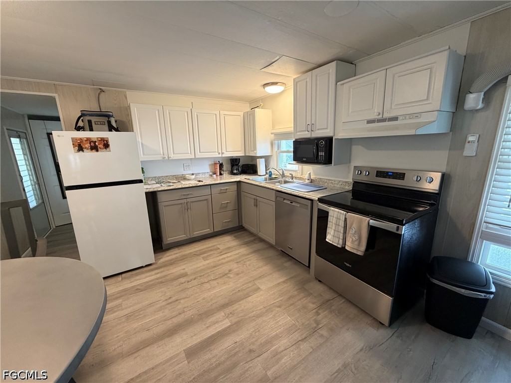 3 Galleon Way, Fort Myers Beach, FL 33931 photo 4