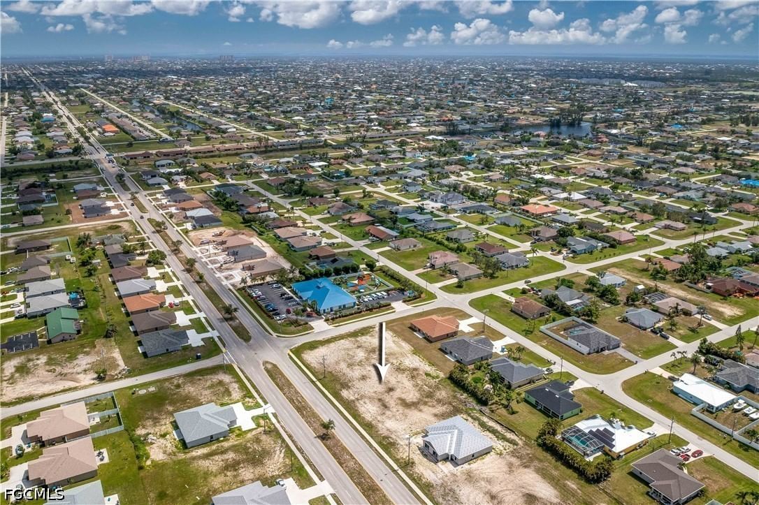2916 Skyline Boulevard, Cape Coral, FL 33914 photo 3