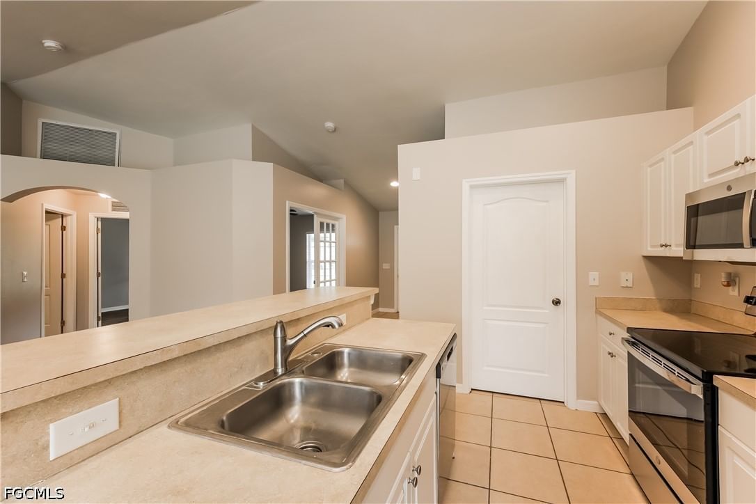 6004 Unice Avenue N, Lehigh Acres, FL 33971 photo 4