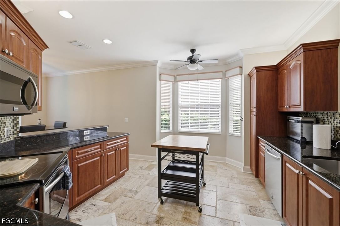 9361 Alamander Court #401, Fort Myers, FL 33919 photo 4