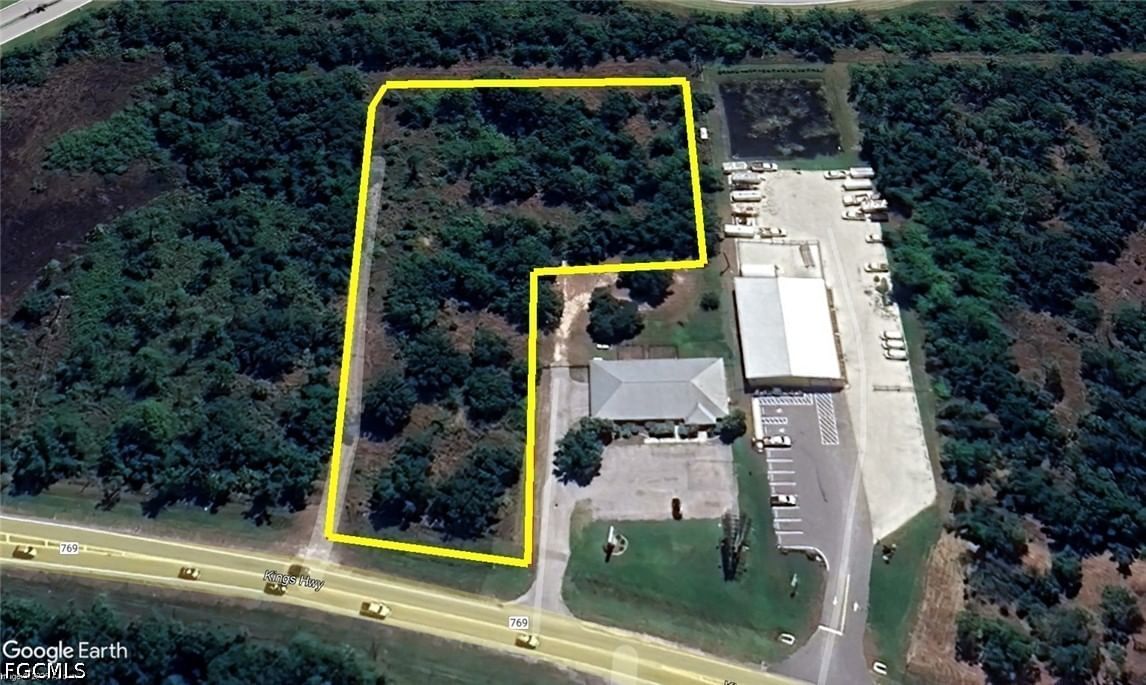 12280 SW County Road 769, Lake Suzy, FL 34269 photo 2