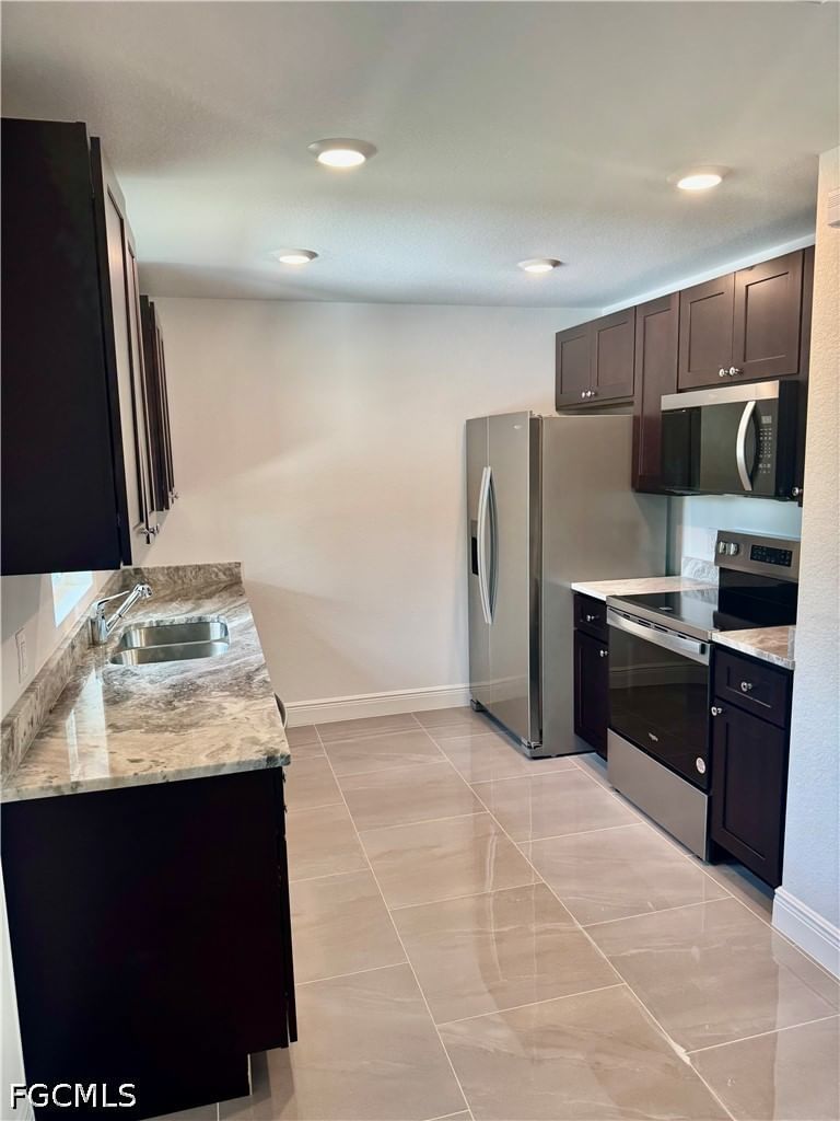 3655 Marion Street, Fort Myers, FL 33916 photo 3