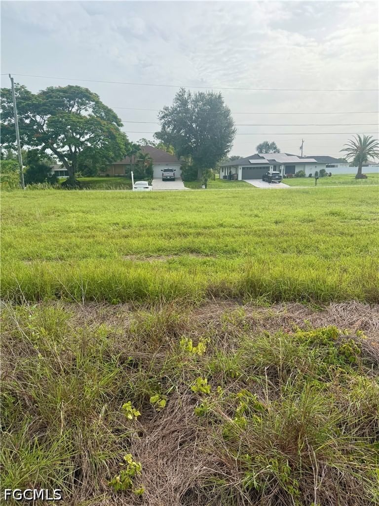 2220 NE 19th Place, Cape Coral, FL 33909 photo 5