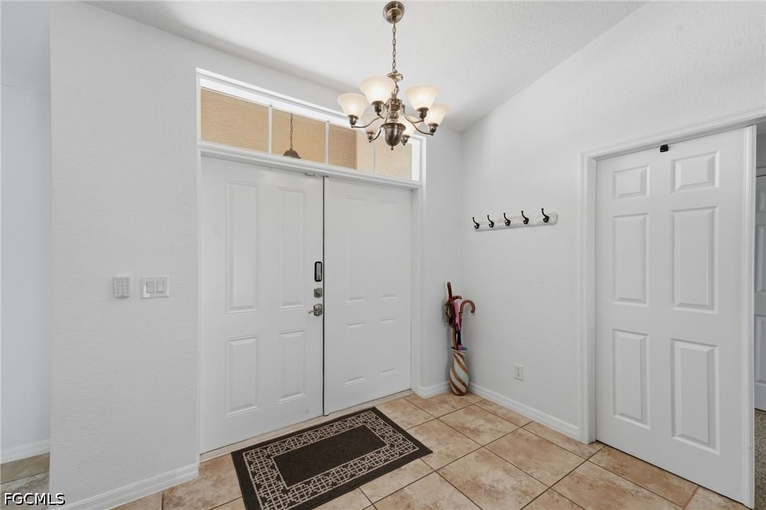 3418 Oasis Boulevard, Cape Coral, FL 33914 photo 4