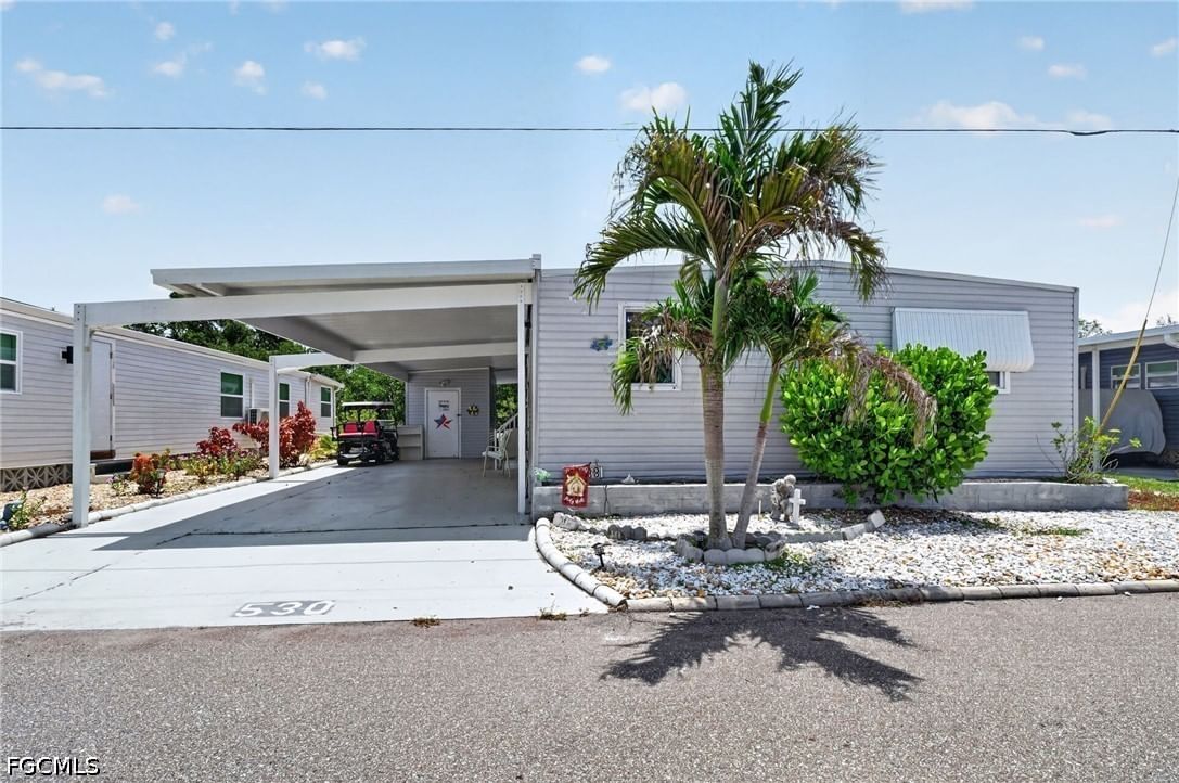 14633 Paul Revere Loop, North Fort Myers, FL 33917 photo 2