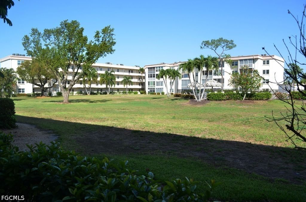 1624 Pine Valley Drive #118, Fort Myers, FL 33907 photo 2