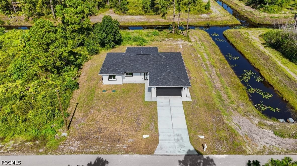 828 Genoa Avenue S, Lehigh Acres, FL 33974 photo 4