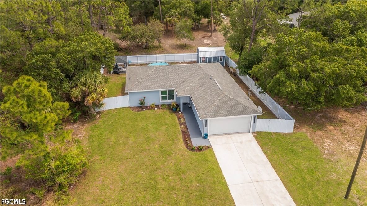 7081 BRAZIL Circle, Labelle, FL 33935 photo 2