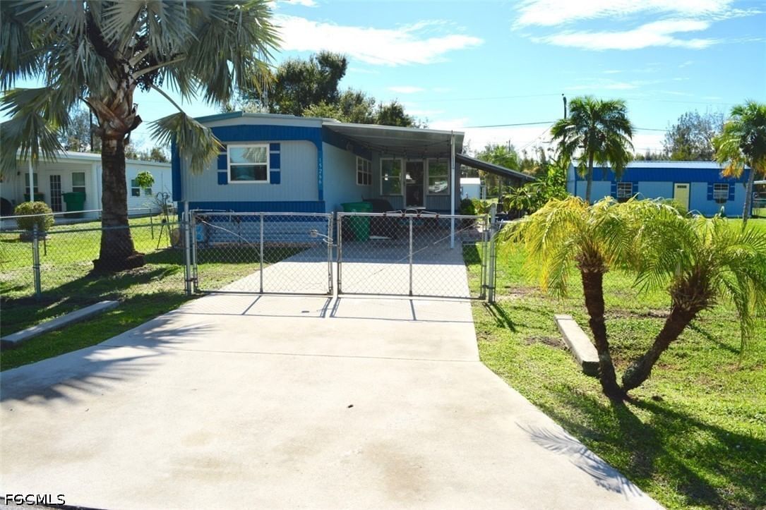 15266 Circle Drive, Punta Gorda, FL 33955 photo 2