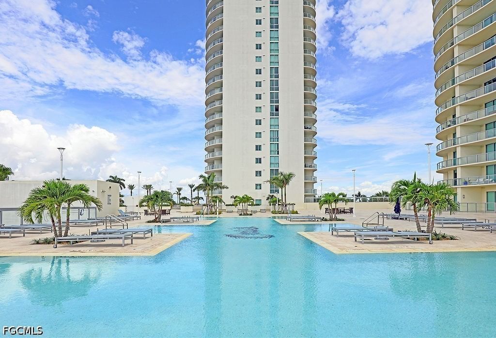 3000 Oasis Grand Boulevard #505, Fort Myers, FL 33916 photo 4