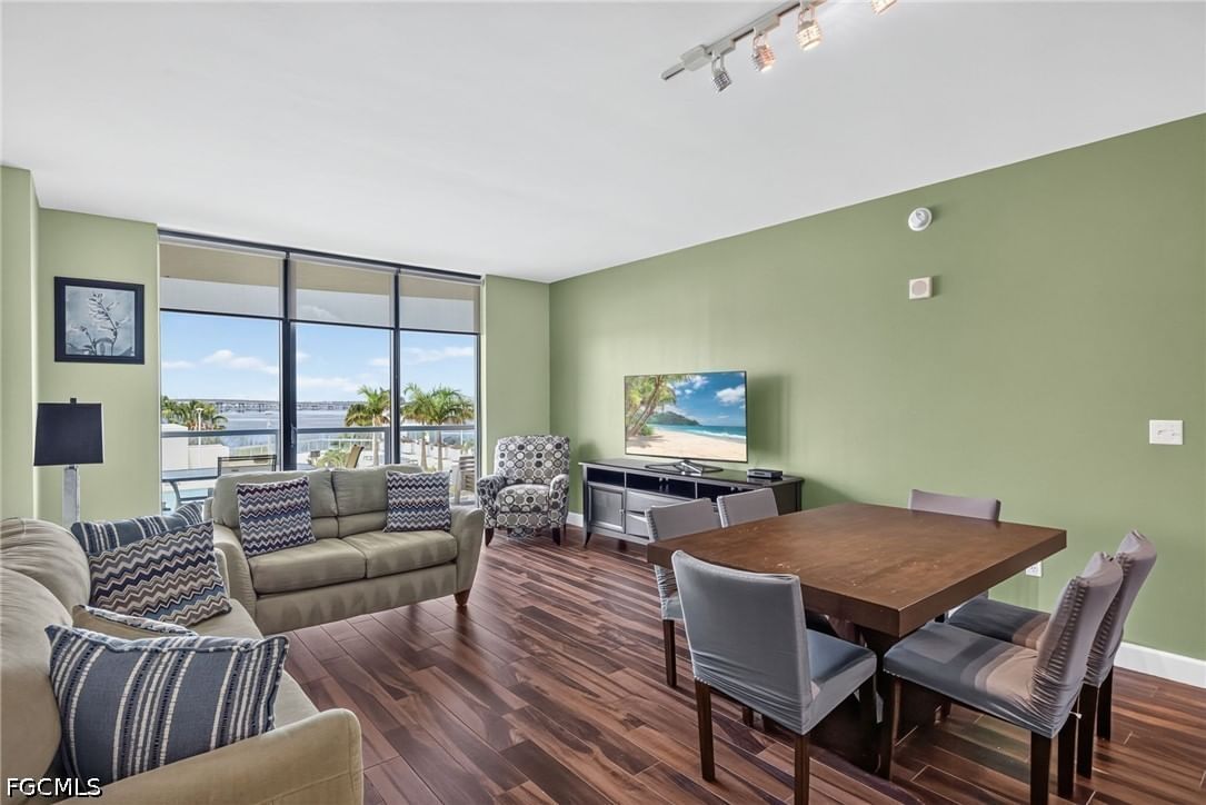 3000 Oasis Grand Boulevard #505, Fort Myers, FL 33916 photo 5