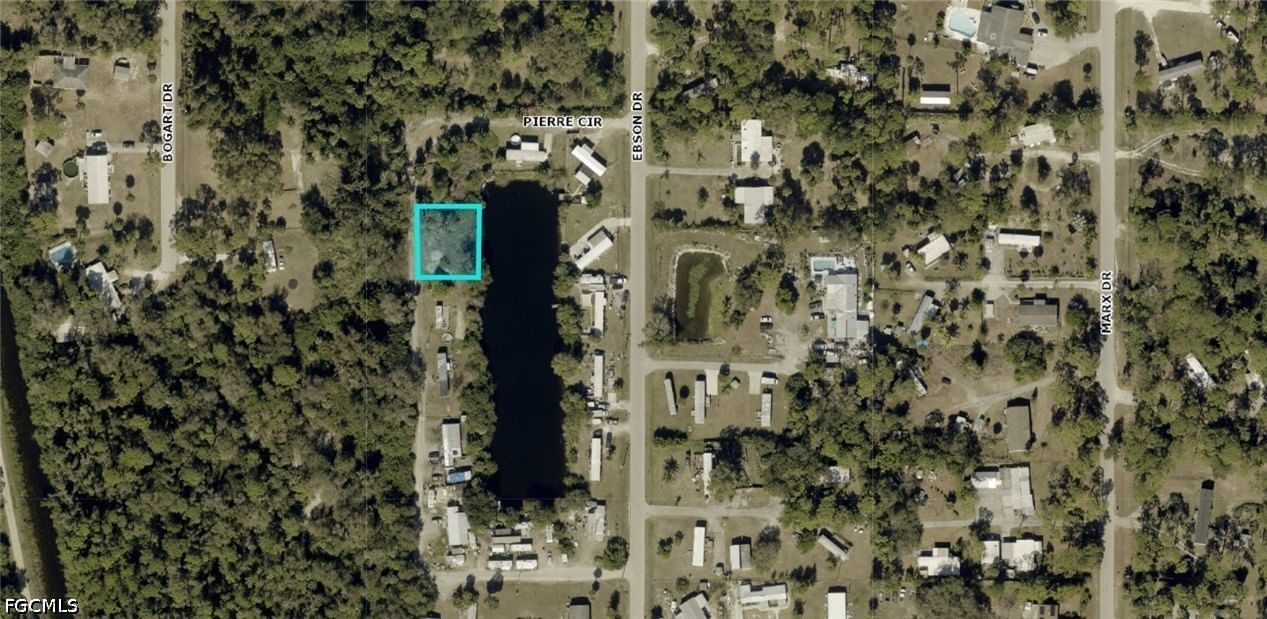 7604 Pierre Circle, North Fort Myers, FL 33917 photo 4