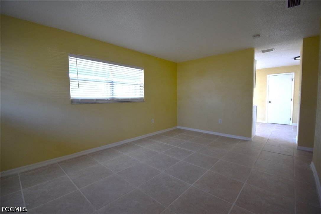 7 W Clermont Court, Fort Myers, FL 33916 photo 5