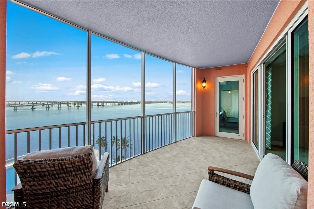 2745 1st Street #801, Fort Myers, FL 33916 photo 2