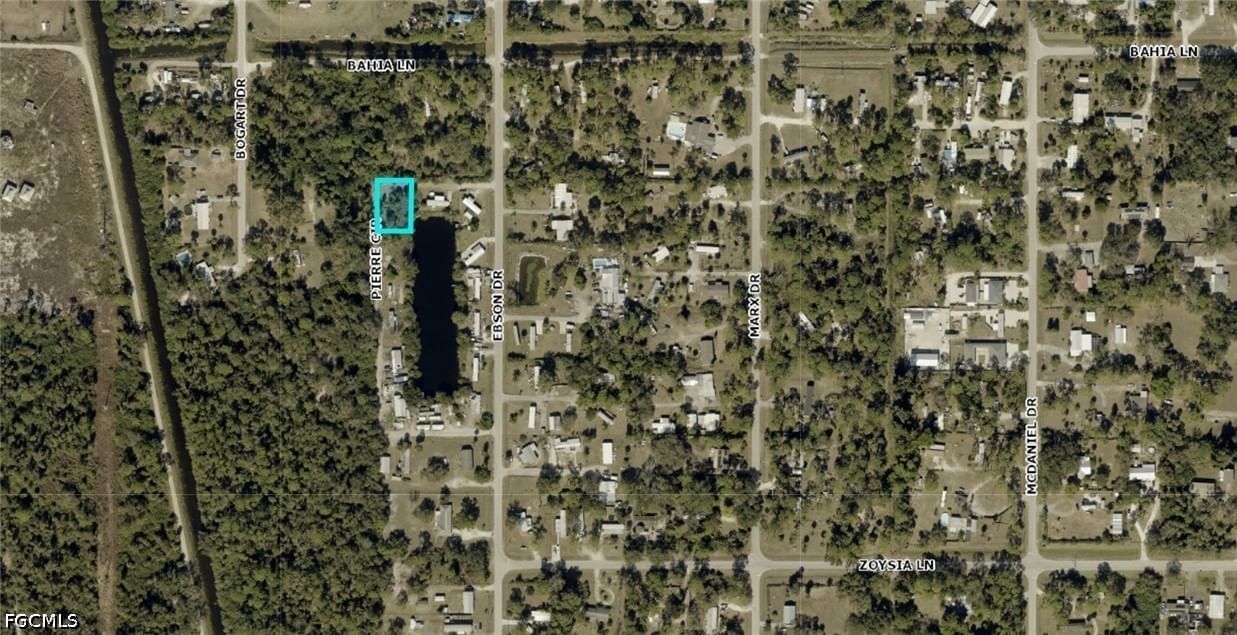 7614 Pierre Circle, North Fort Myers, FL 33917 photo 5