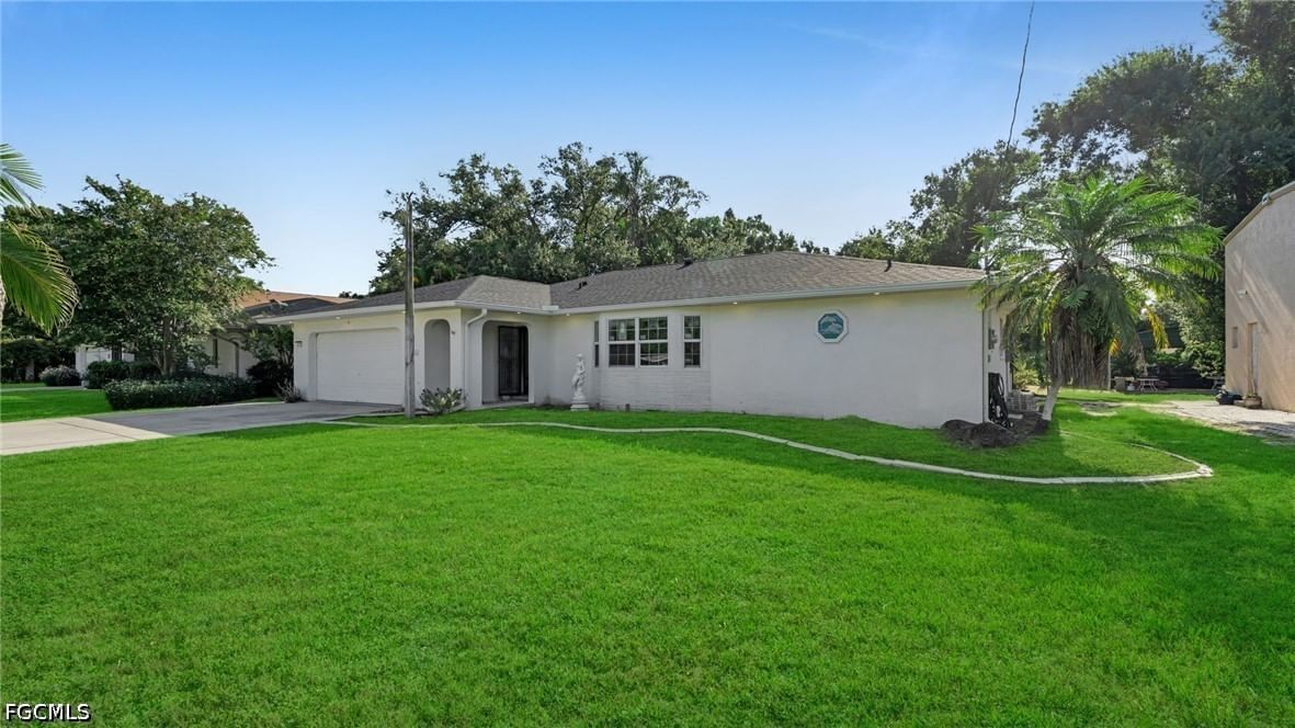 1672 Many Road, North Fort Myers, FL 33903 photo 3