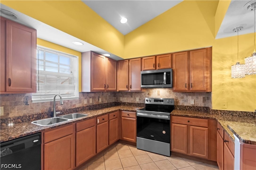 10046 Via Colomba Circle #203, Fort Myers, FL 33966 photo 2