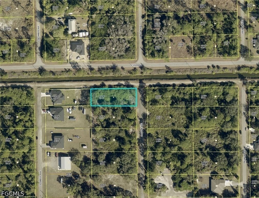 1923 Canton Avenue, Lehigh Acres, FL 33972 photo 2