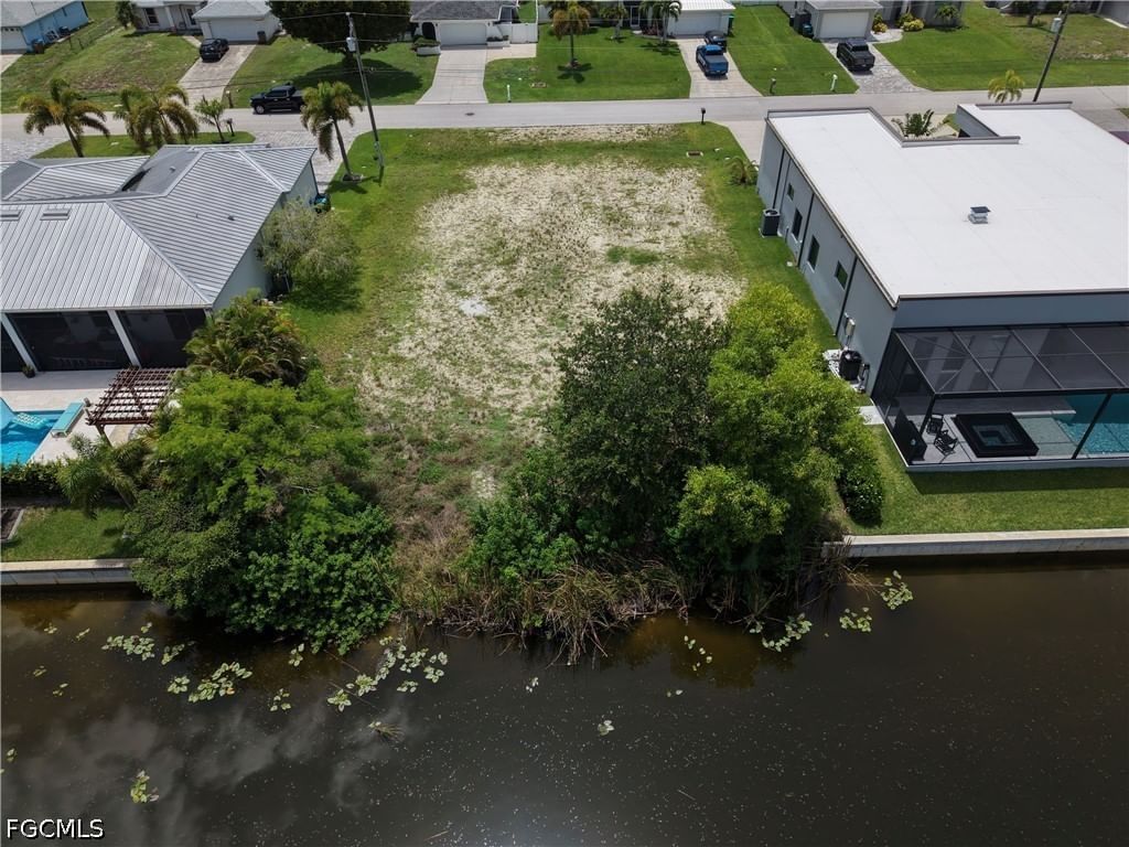 3315 SW 11th Court, Cape Coral, FL 33914 photo 4