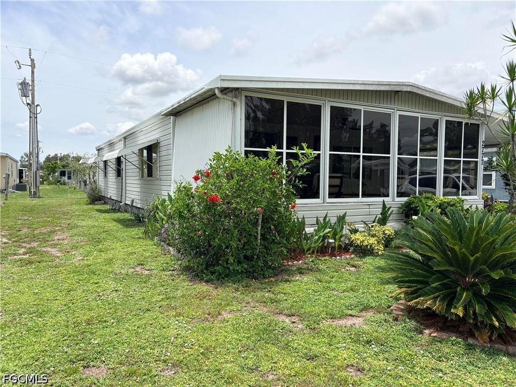 2777 Indianwood Drive, North Fort Myers, FL 33917 photo 4