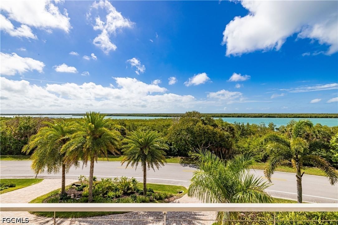 1247 Blue Hill Creek Drive, Marco Island, FL 34145 photo 3