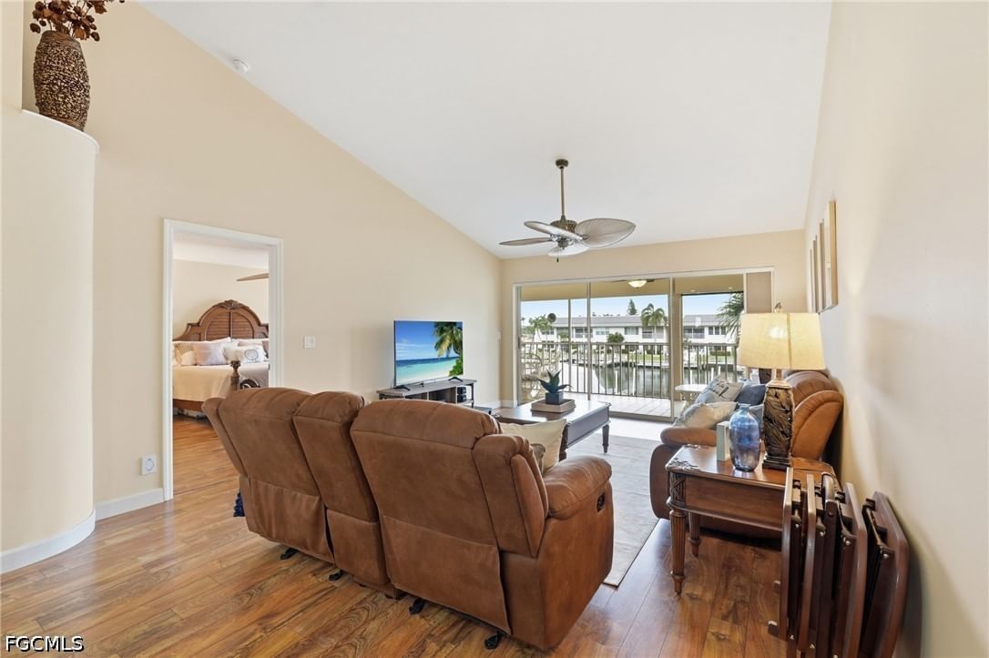 4206 SE 20th Place #105, Cape Coral, FL 33904 photo 4