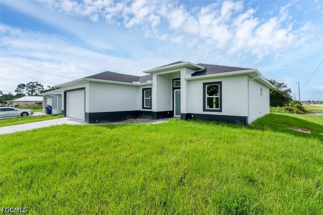2503 Tena Avenue N, Lehigh Acres, FL 33971 photo 2