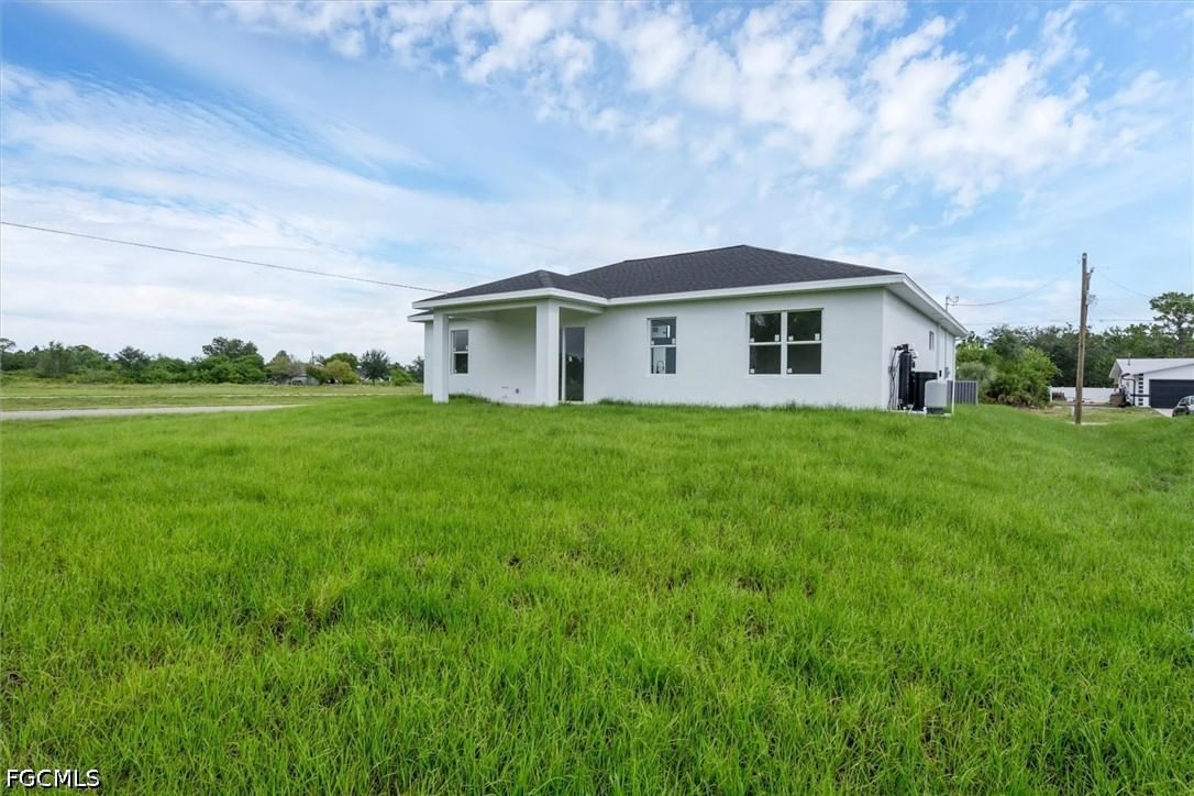 2503 Tena Avenue N, Lehigh Acres, FL 33971 photo 4