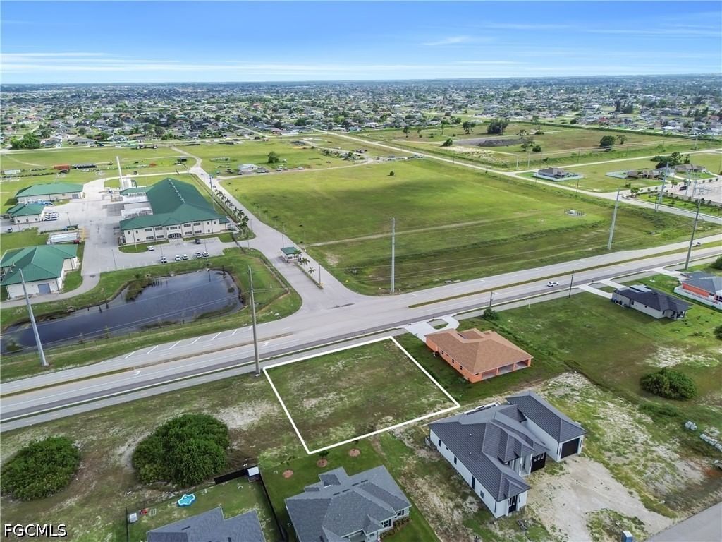 1229 Kismet Parkway W, Cape Coral, FL 33993 photo 2