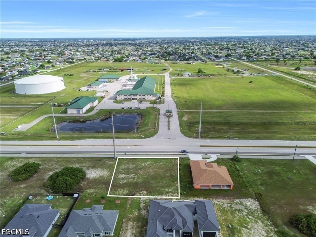 1229 Kismet Parkway W, Cape Coral, FL 33993 photo 3