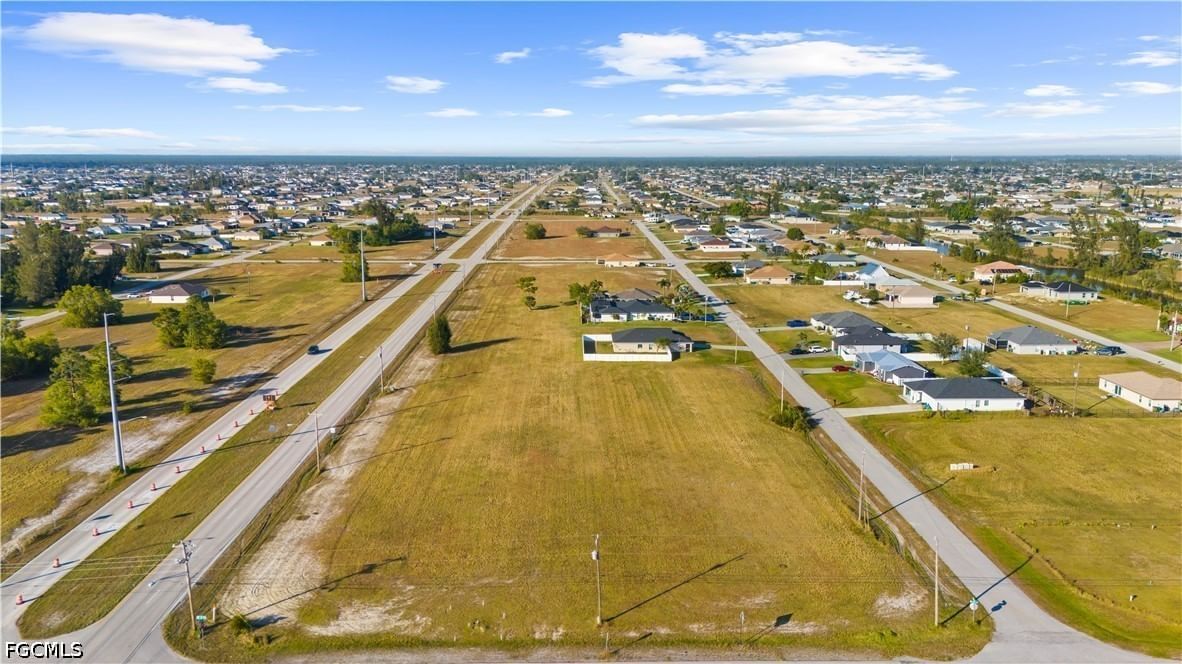 1614 NE Juanita Place, Cape Coral, FL 33909 photo 4