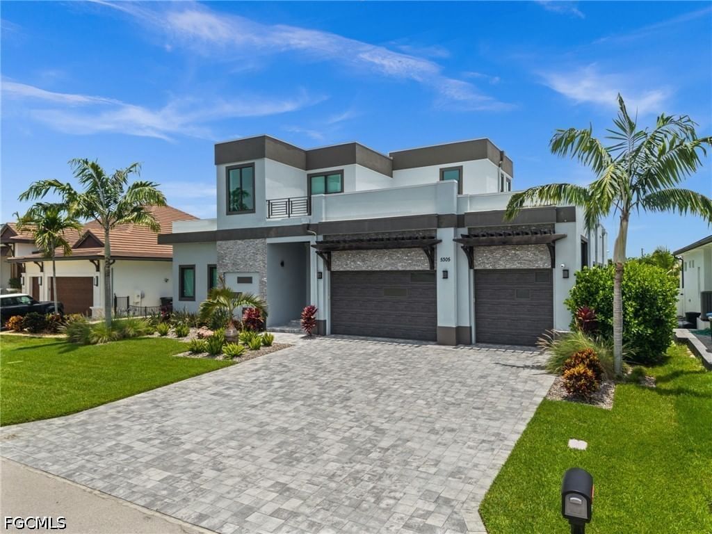 5305 Bayshore Avenue, Cape Coral, FL 33904 photo 3