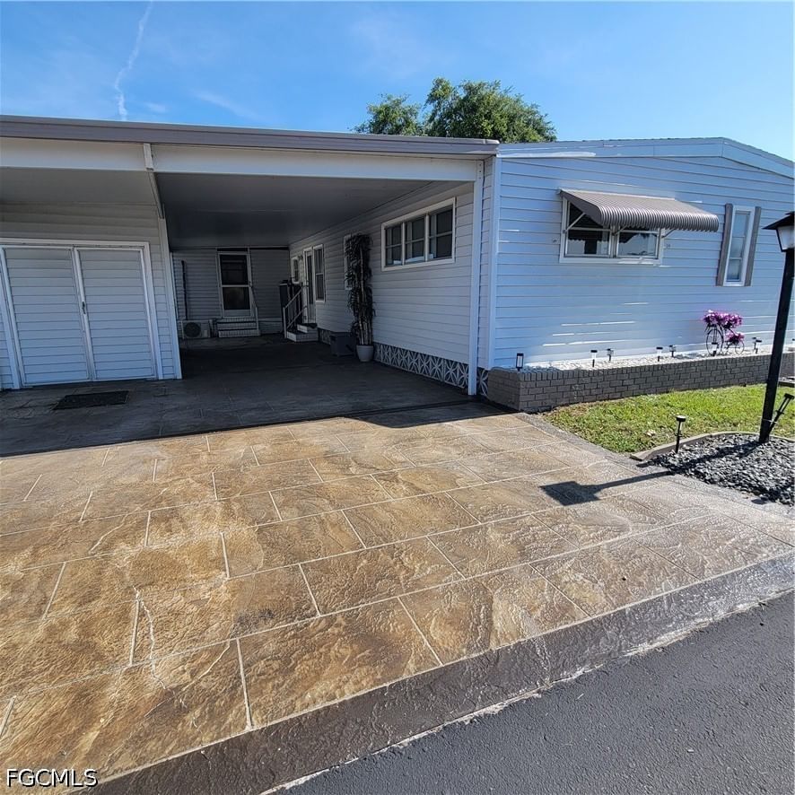 275 Boros Drive, North Fort Myers, FL 33903 photo 3