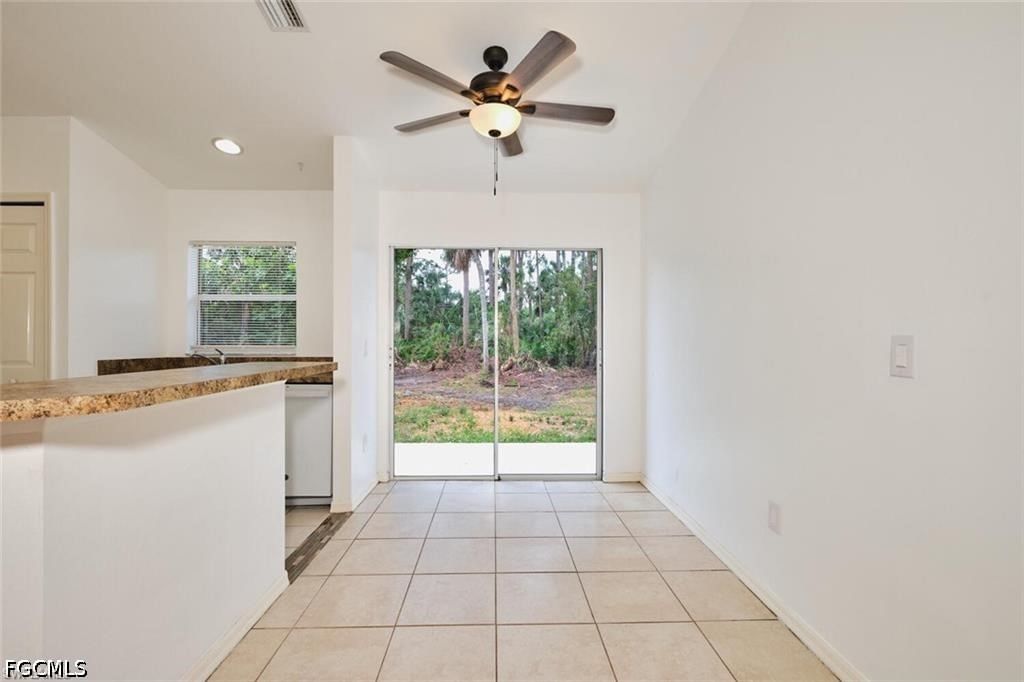 3825/3827 Hollycrest Street, Fort Myers, FL 33905 photo 4